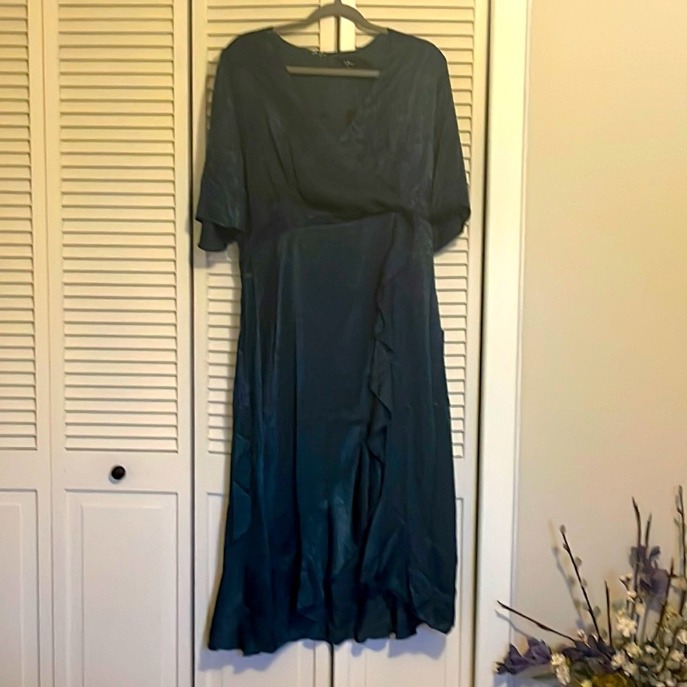 Lulus midi wrap dress